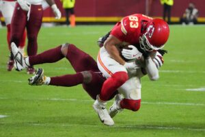 Frankie Luvu Noah Gray